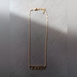 Queen Gold Tone Necklace